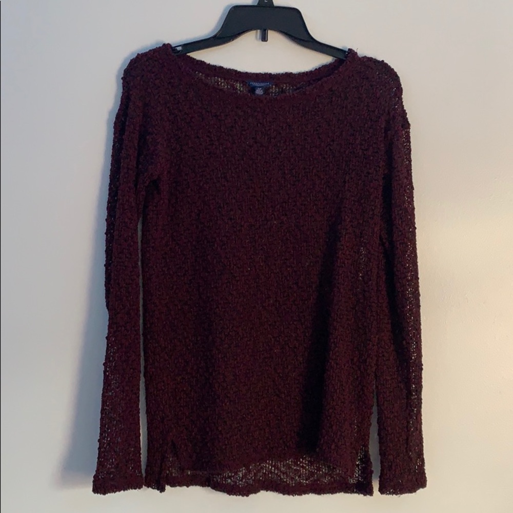 Aeropostale Long sleeved holy sweater